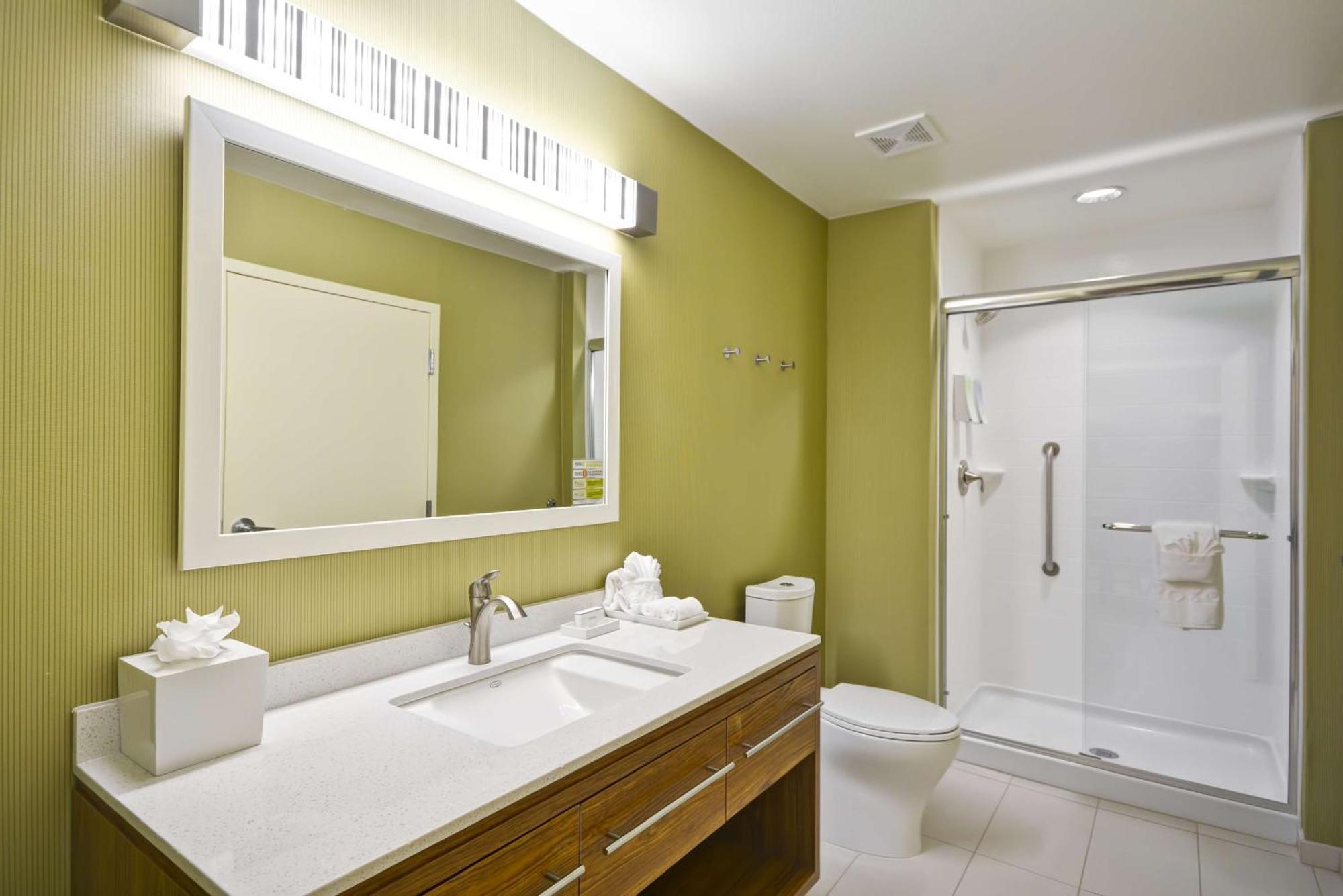 Home2 By Hilton Dallas