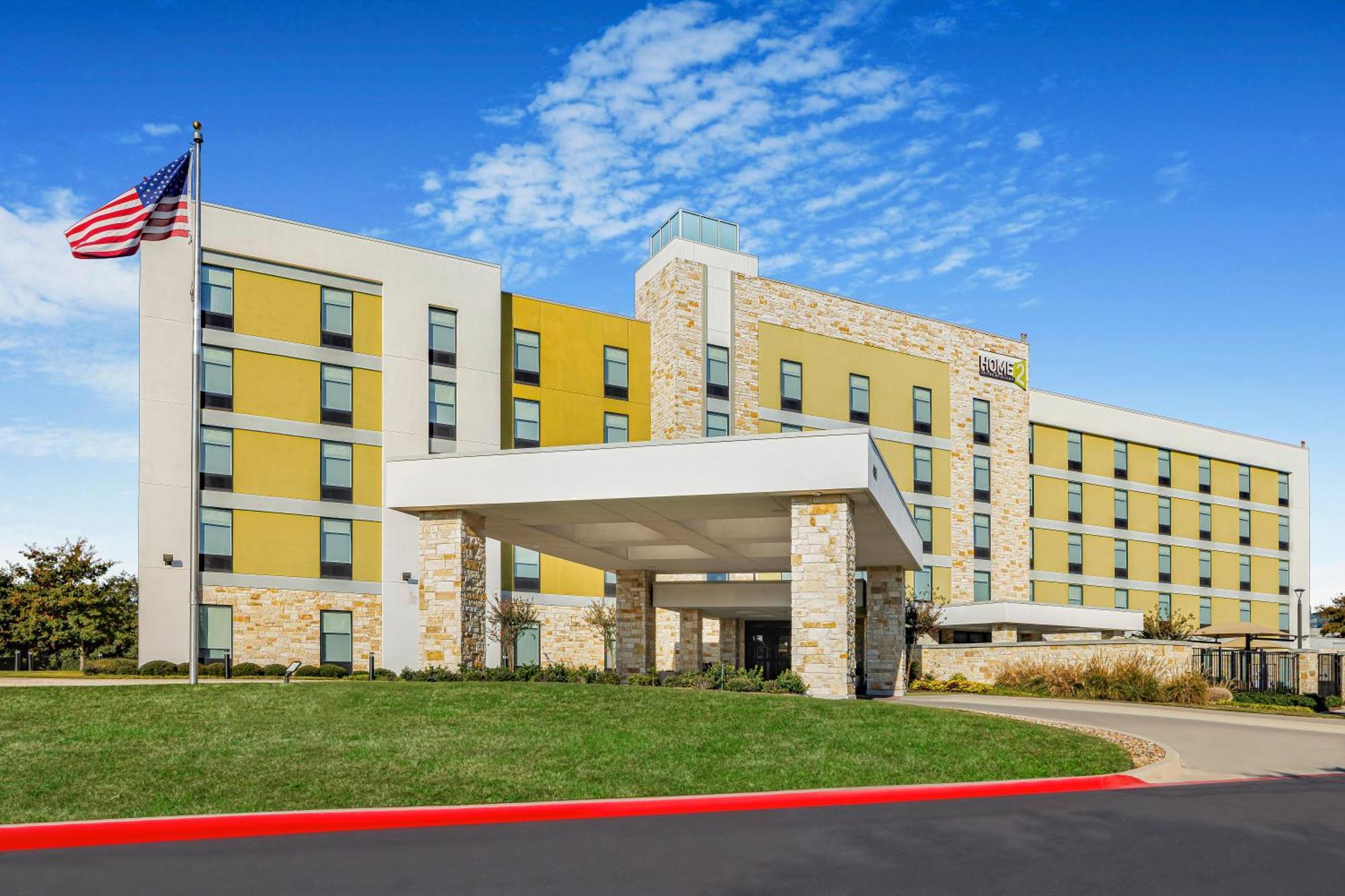 Home2 By Hilton Dallas Hotel 3*