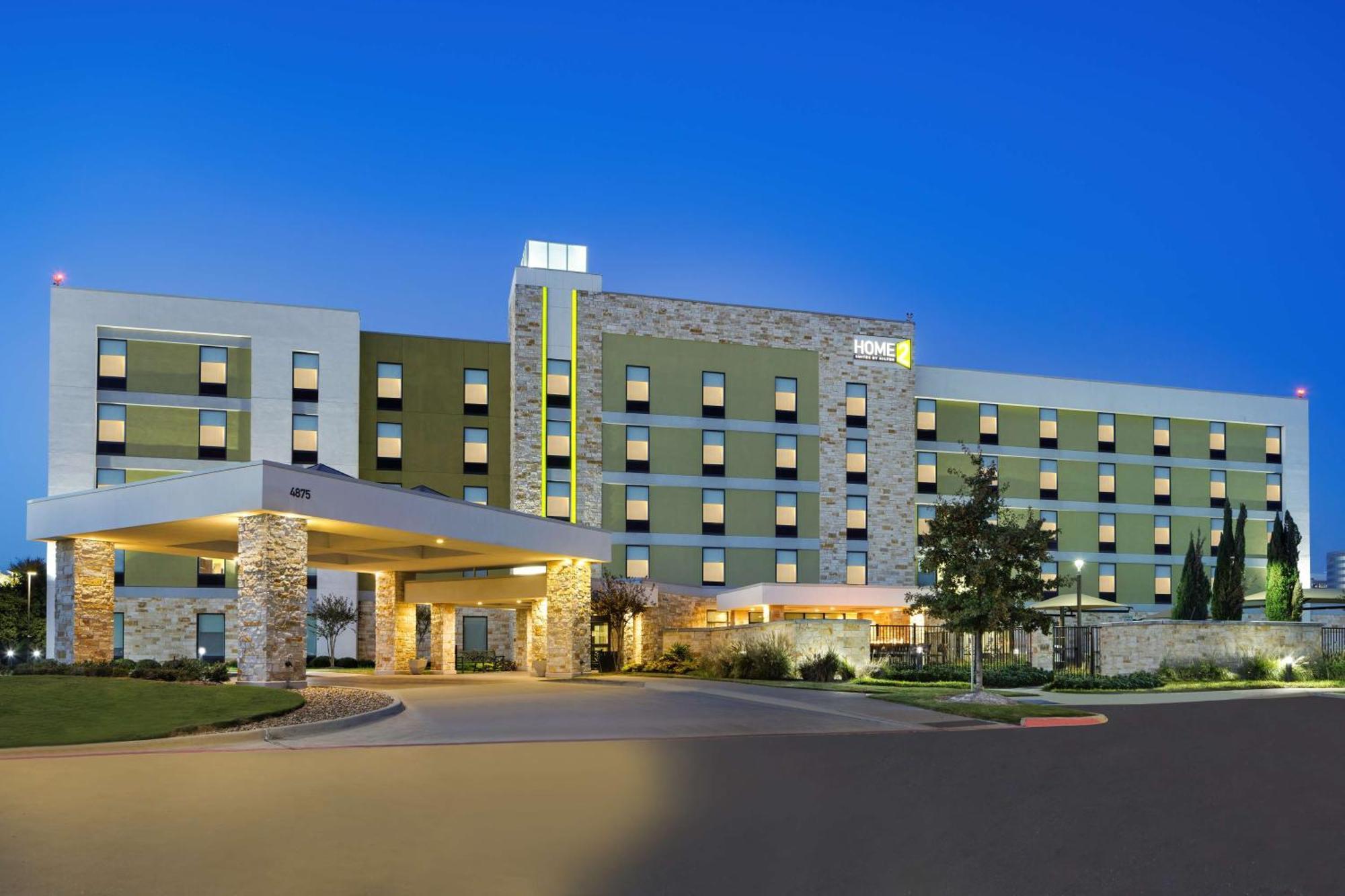 Home2 By Hilton Dallas Hotel 3*